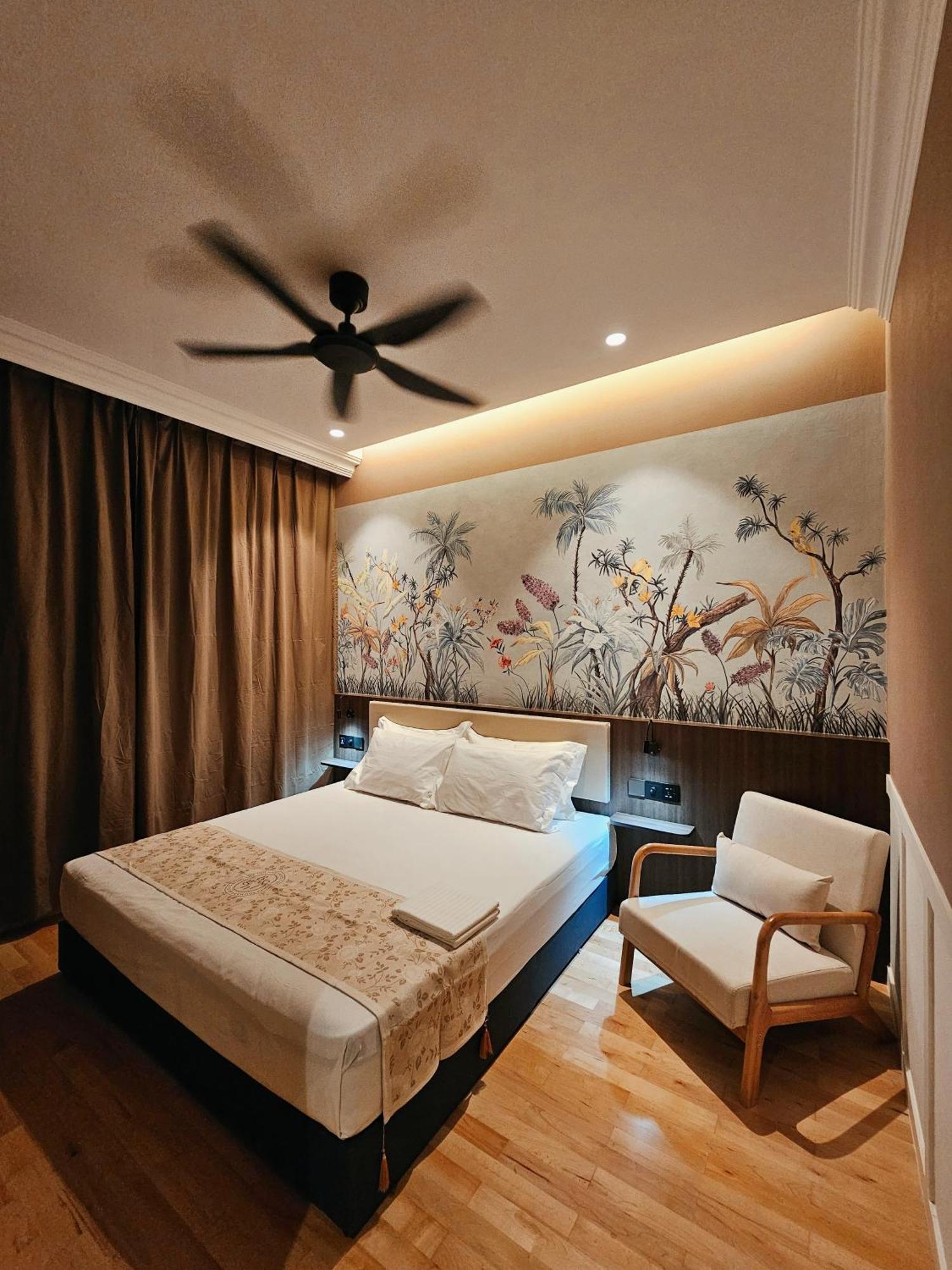 Hotel The Palm At Lava Mansion 4*